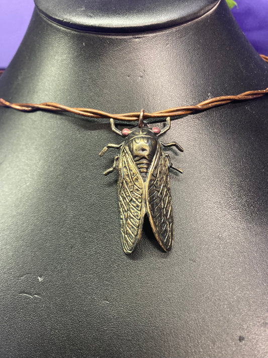 Cicada Vine Necklace