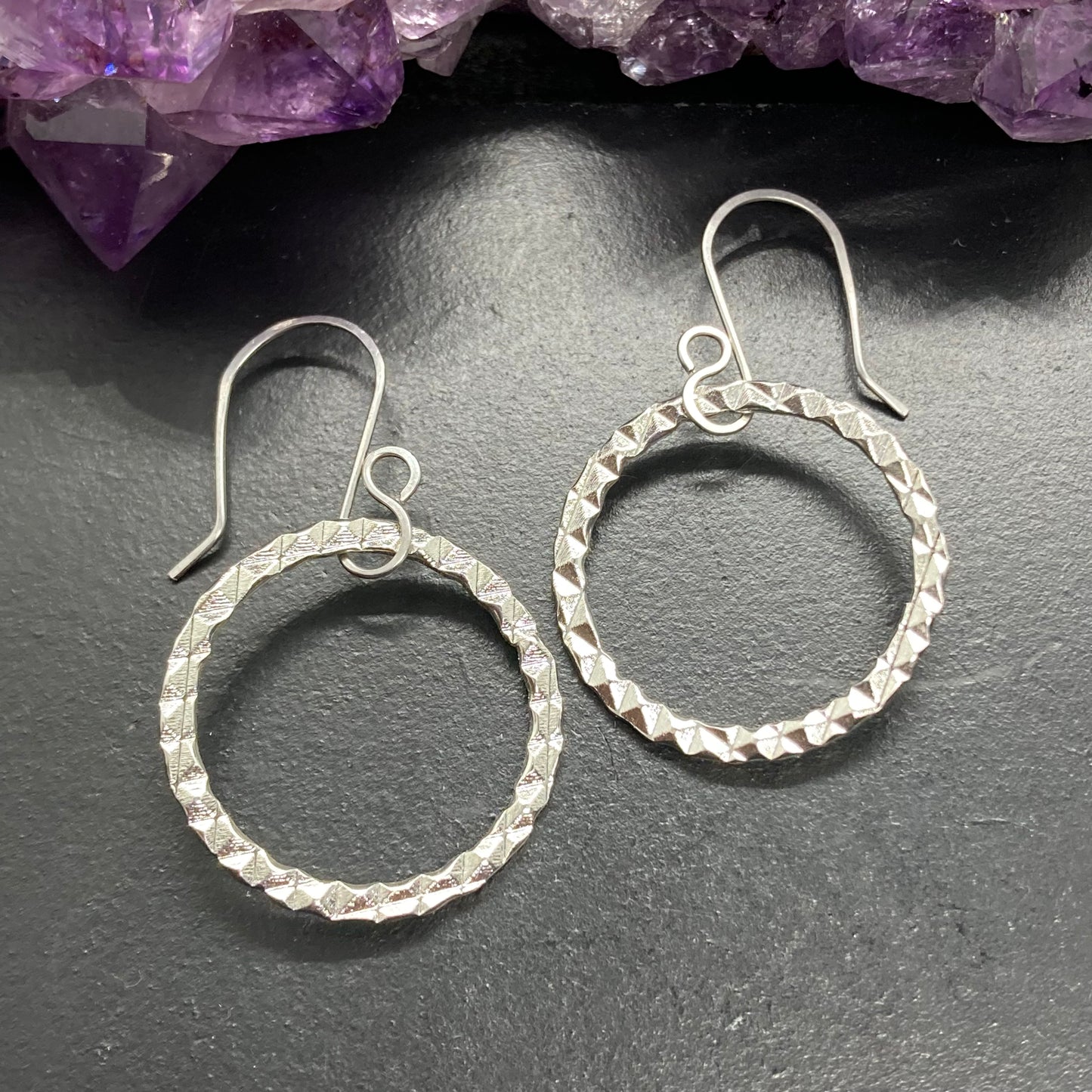 Textured O Hoops