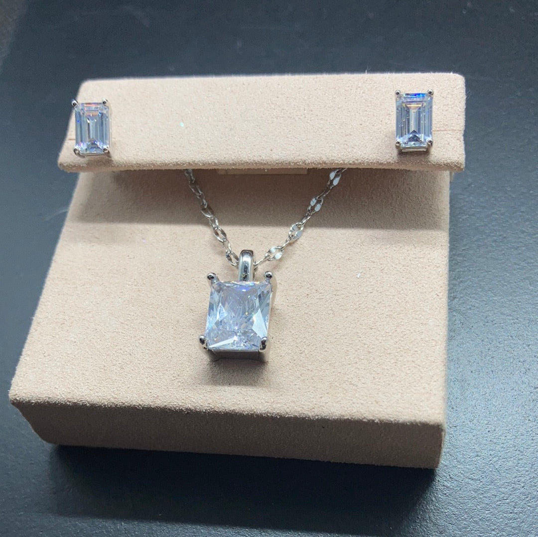 Emerald Cut Set